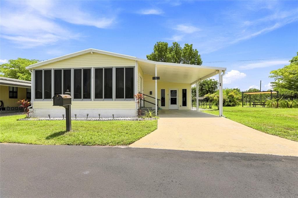 1 POINSETTIA DRIVE, FORT MYERS, FL 33905
