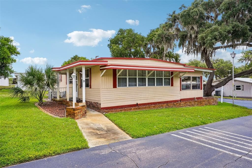 29 HARBOR OAKS DRIVE, FRUITLAND PARK, FL 34731