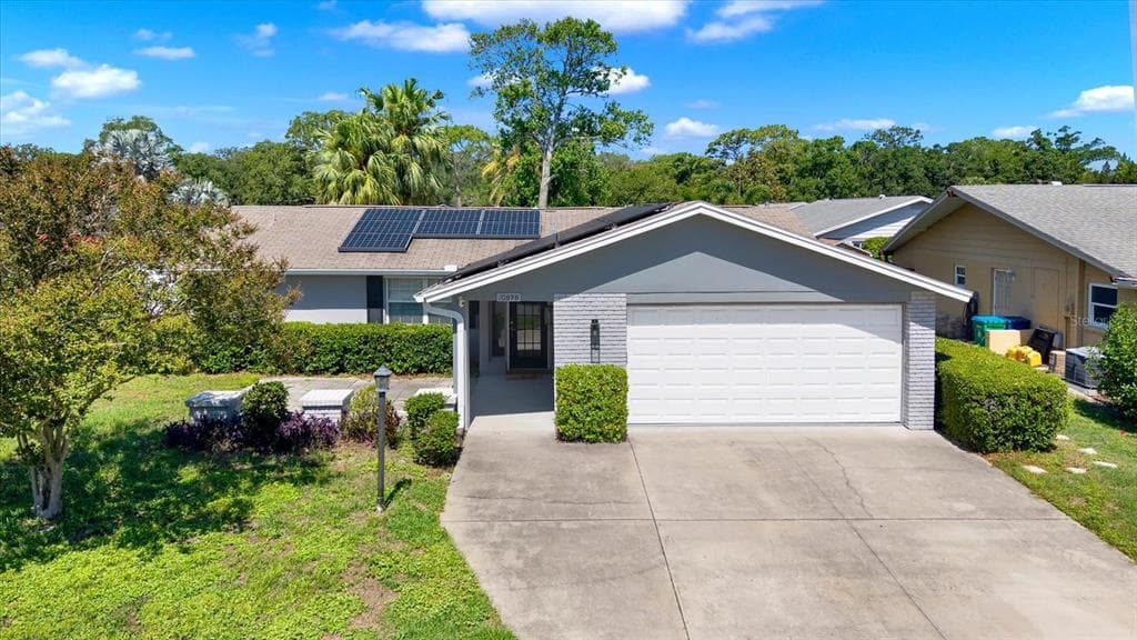 10898 119TH STREET N, SEMINOLE, FL 33778