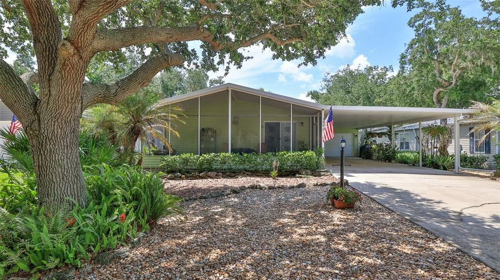 380 MARSH LANDING LOOP, OAK HILL, FL 32759
