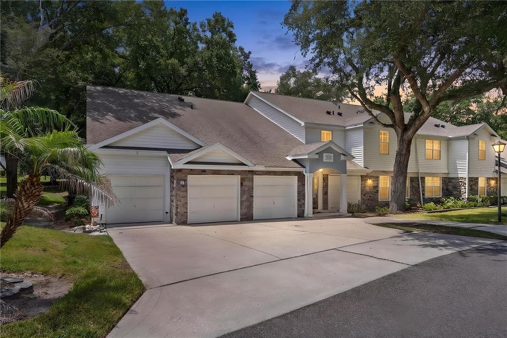 1010 LOCH VAIL # 23, APOPKA, FL 32712