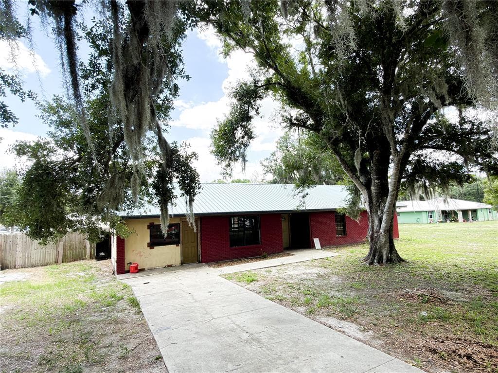 415 3RD STREET W, ZOLFO SPRINGS, FL 33890