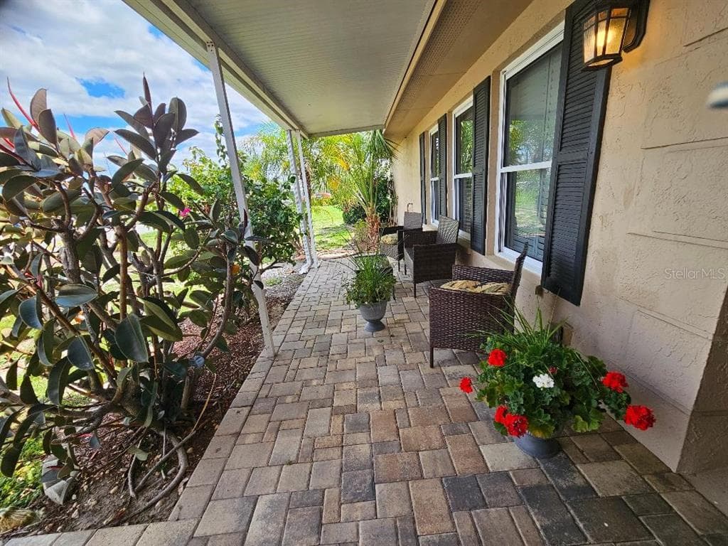 708 BRANNEN CIRCLE, SUN CITY CENTER, FL 33573