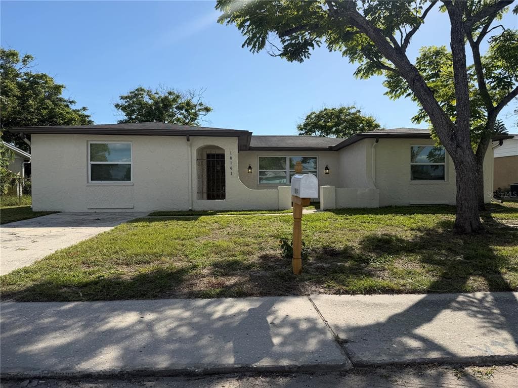 10141 OLD HICKORY LANE, PORT RICHEY, FL 34668