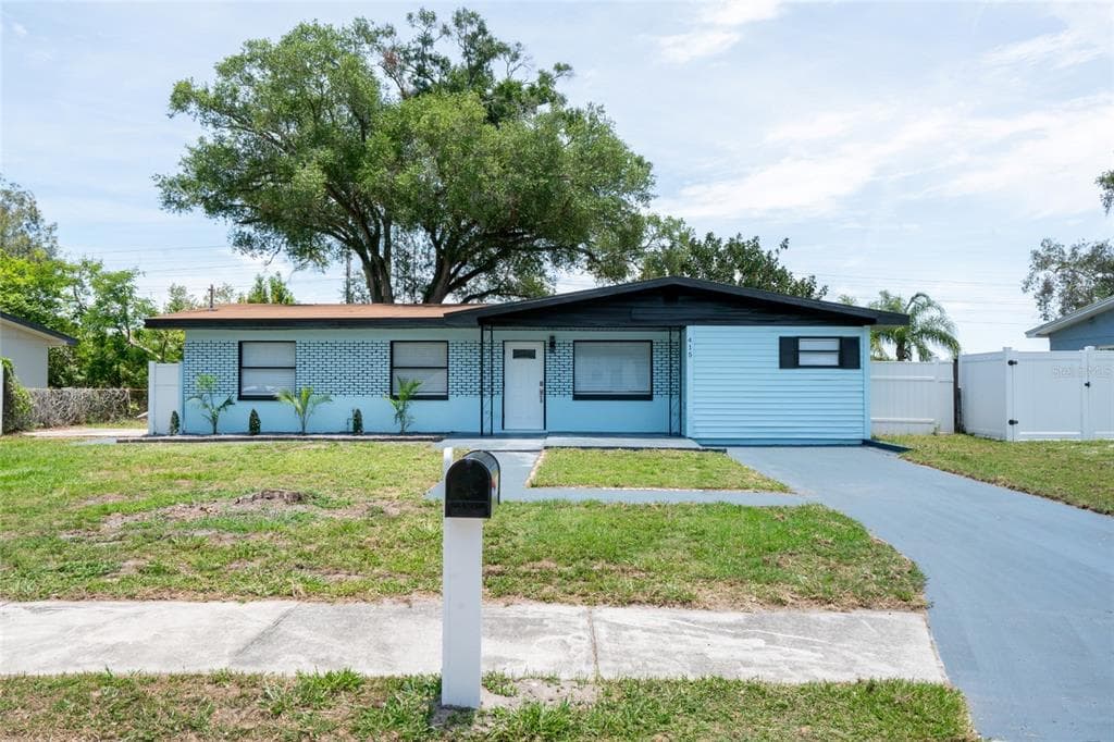 415 COUNTRY CLUB DRIVE, OLDSMAR, FL 34677