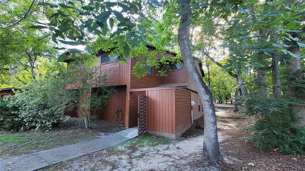 819 SW 57TH TERRACE, GAINESVILLE, FL 32607