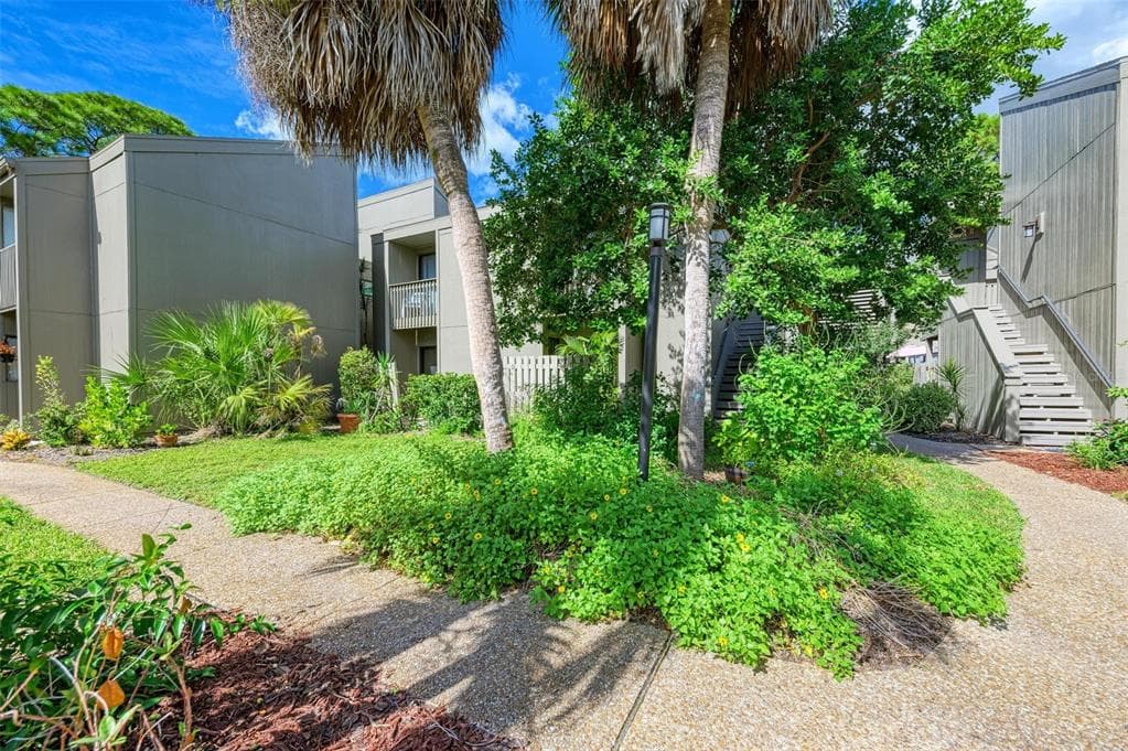 110 WOODLAND PLACE # 110, OSPREY, FL 34229