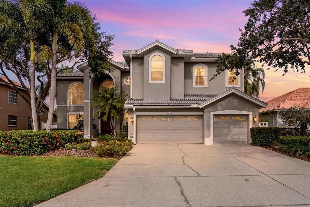 1246 DARLINGTON OAK CIRCLE NE, ST PETERSBURG, FL 33703
