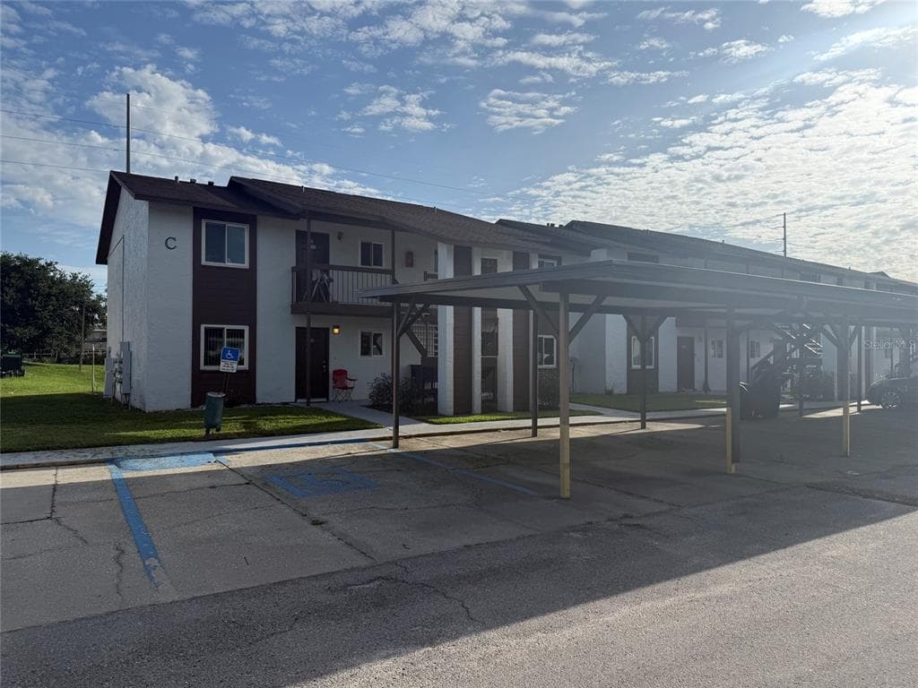 39132 COUNTY RD. 54 # 2056, ZEPHYRHILLS, FL 33542