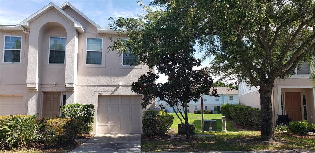 4560 ASHBURN SQUARE DRIVE, TAMPA, FL 33610