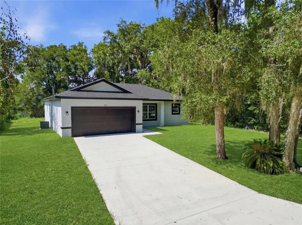 881 W WISCONSIN AVENUE, ORANGE CITY, FL 32763