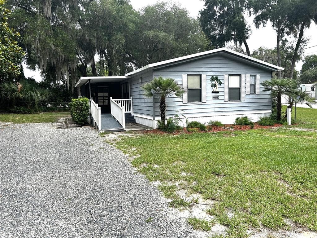 3935 E LAKE PARK DRIVE, HERNANDO, FL 34442