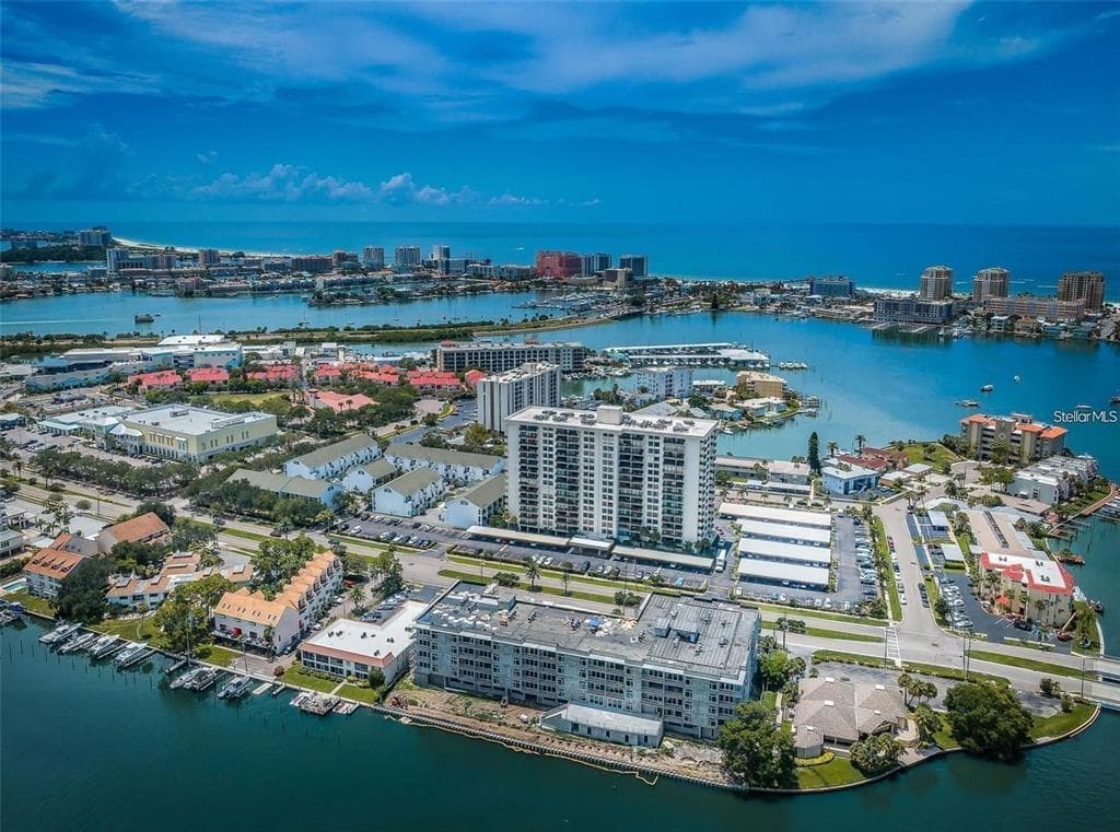400 ISLAND WAY # 309, CLEARWATER BEACH, FL 33767