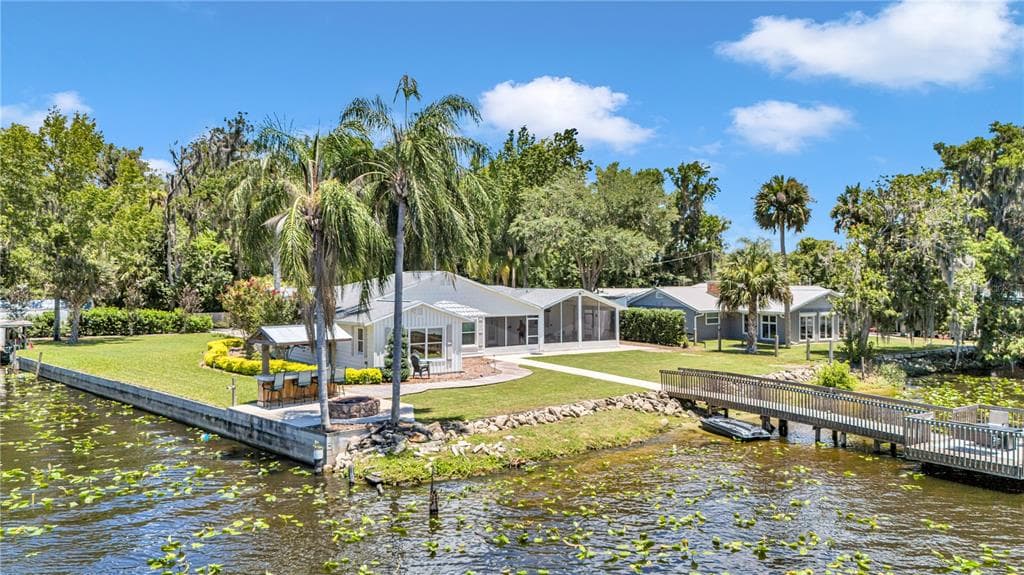 1645 SPRING GARDEN DRIVE, ASTOR, FL 32102