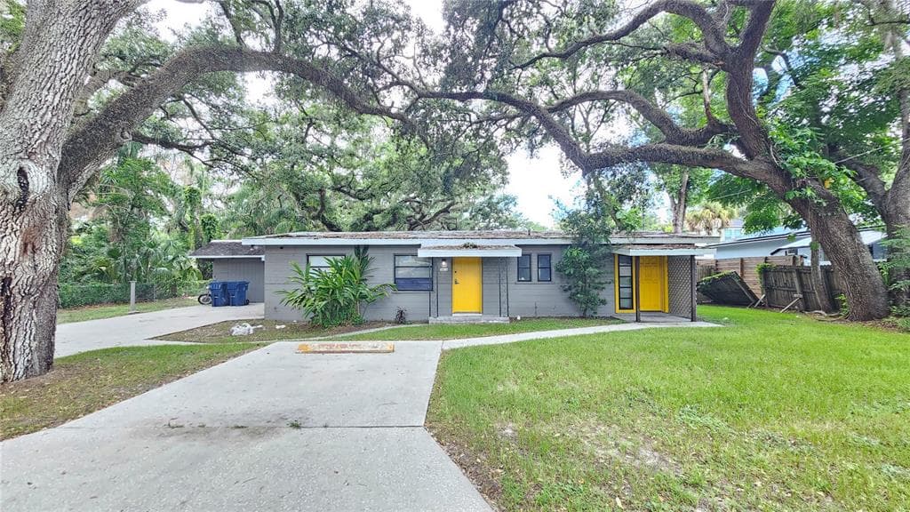5810 N 19TH STREET, TAMPA, FL 33610