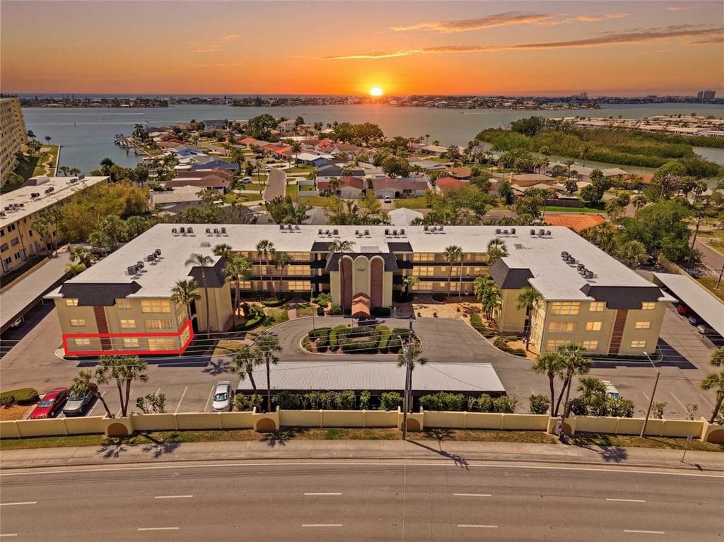 4780 COVE CIRCLE # 101, ST PETERSBURG, FL 33708