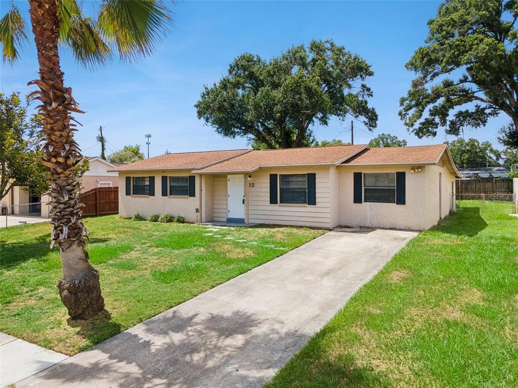 712 CLAYTON STREET, BRANDON, FL 33511