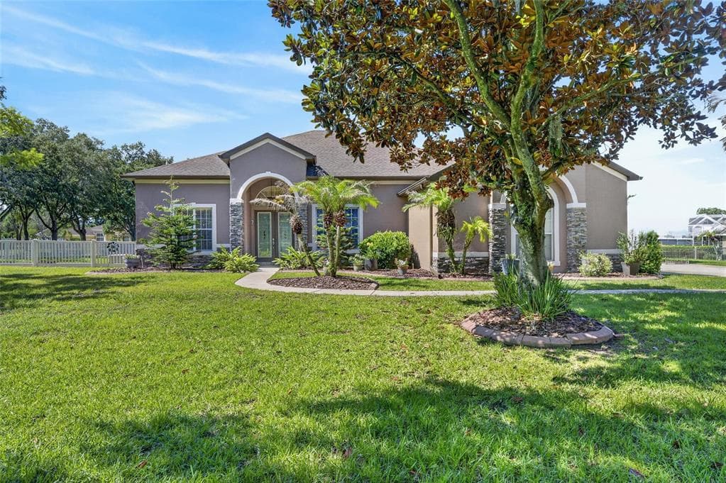 209 FOREST BREEZE AVENUE, BRANDON, FL 33511