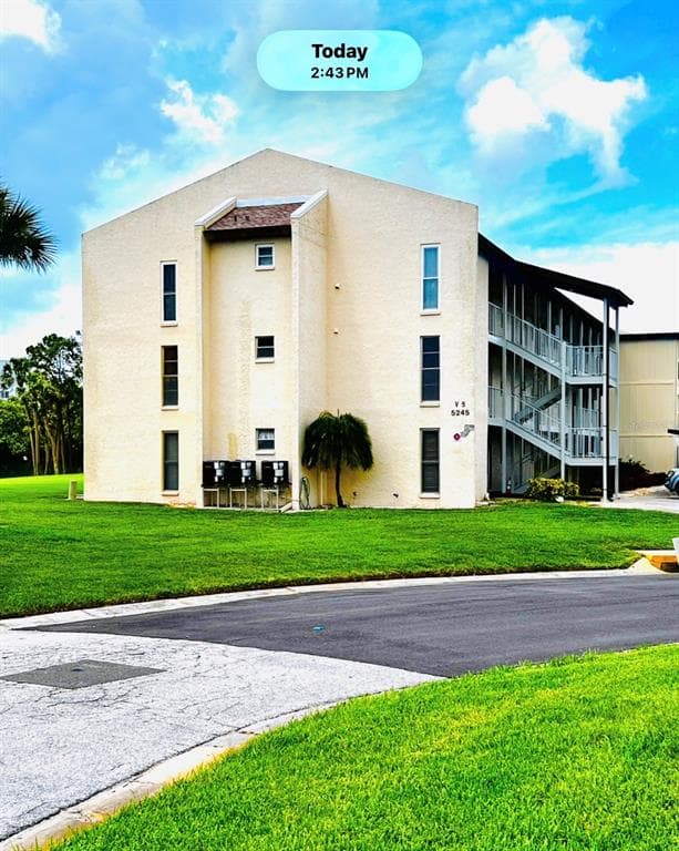 5245 AMULET DRIVE # 102, NEW PORT RICHEY, FL 34652