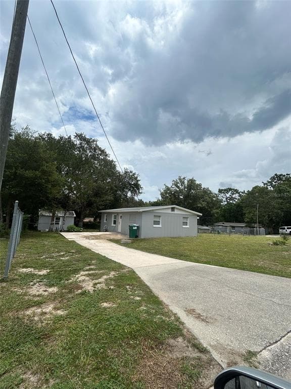 809 PLUMOSA AVENUE, FRUITLAND PARK, FL 34731