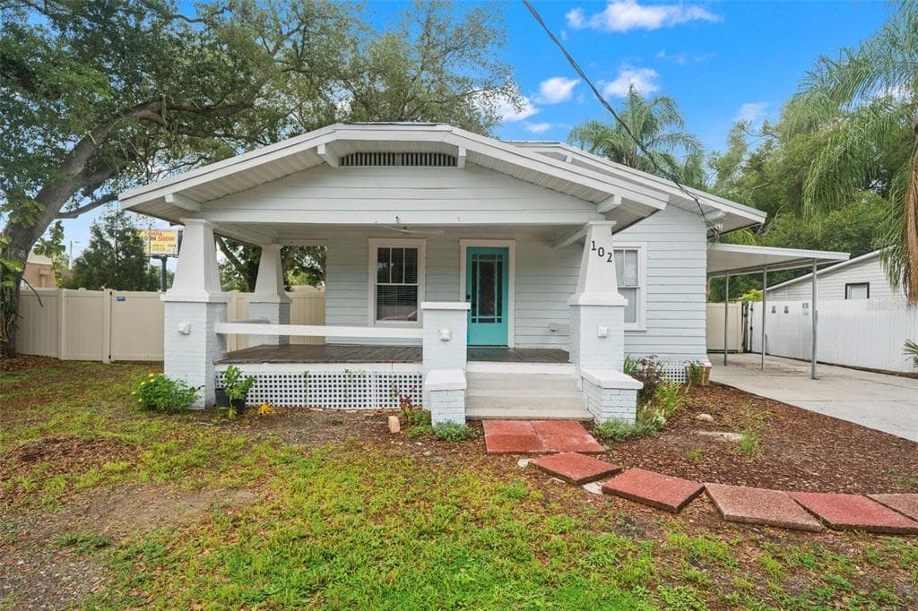 102 W NORTH STREET, TAMPA, FL 33604