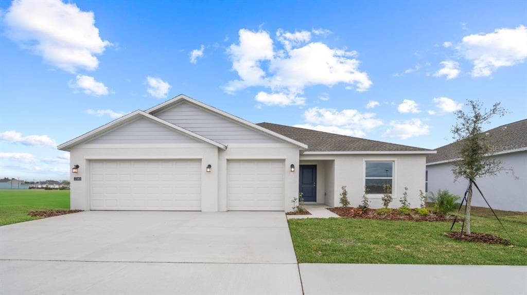 2085 LASSO LOOP, EAGLE LAKE, FL 33839