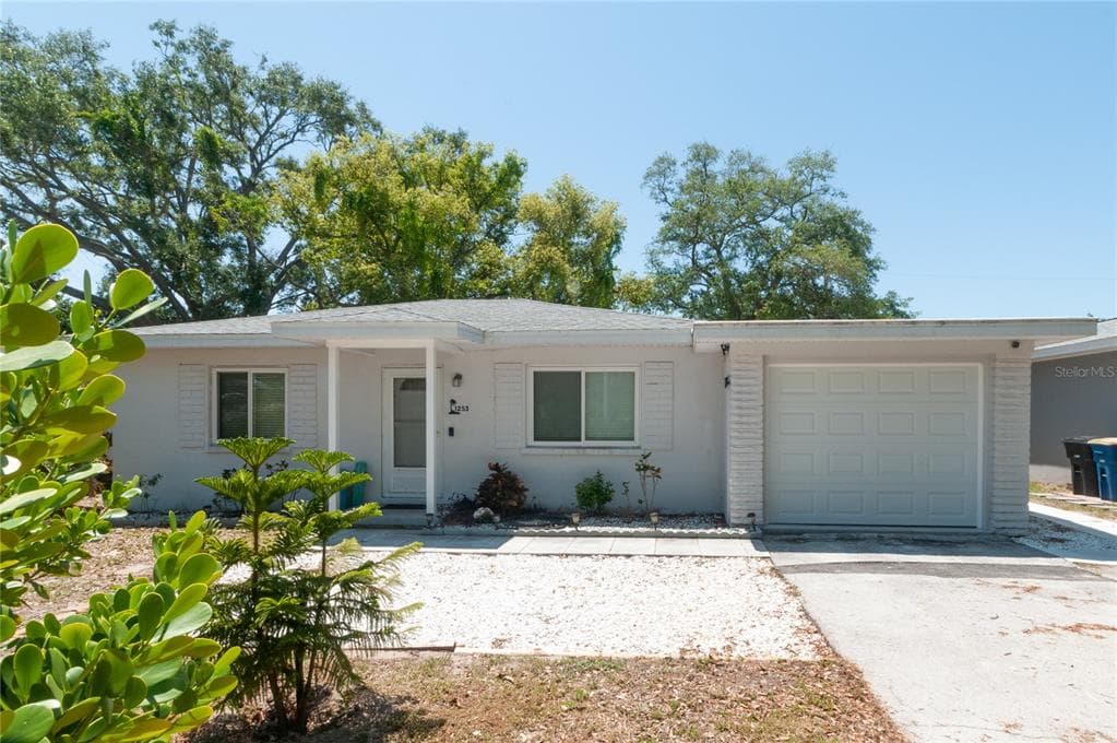 1253 UNION STREET, CLEARWATER, FL 33755