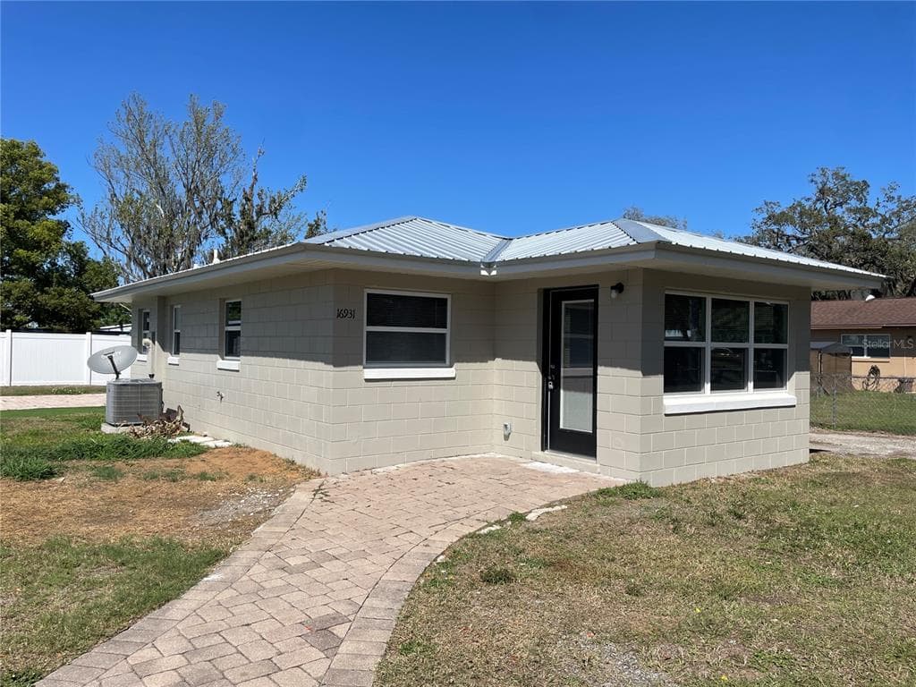 16931 FRANKLIN AVENUE, MONTVERDE, FL 34756