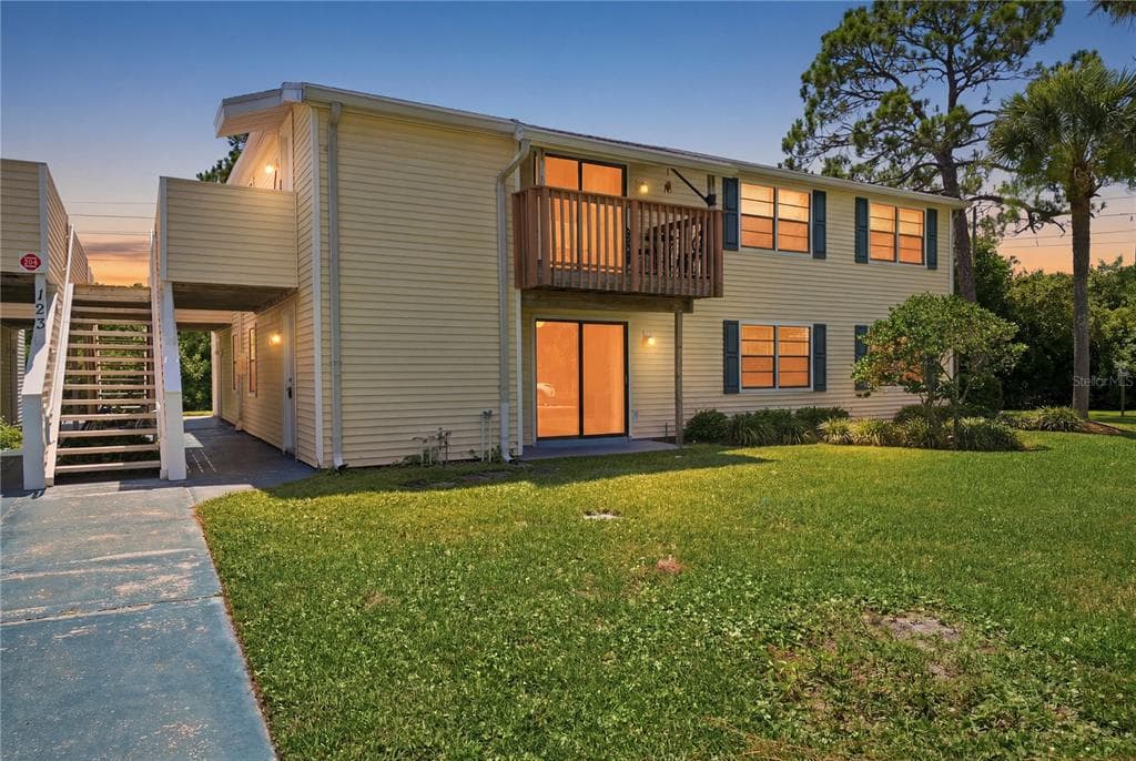 123 LOBLOLLY COURT # B, OLDSMAR, FL 34677