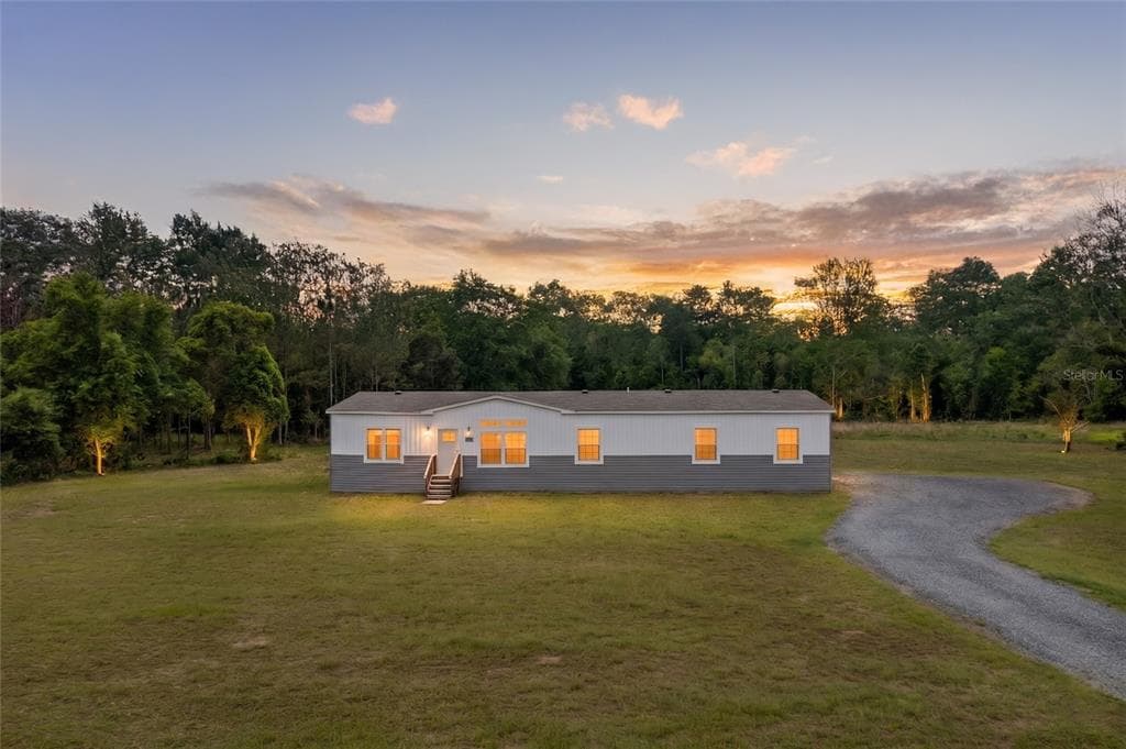 2362 NE COUNTY ROAD 1469, HAWTHORNE, FL 32640