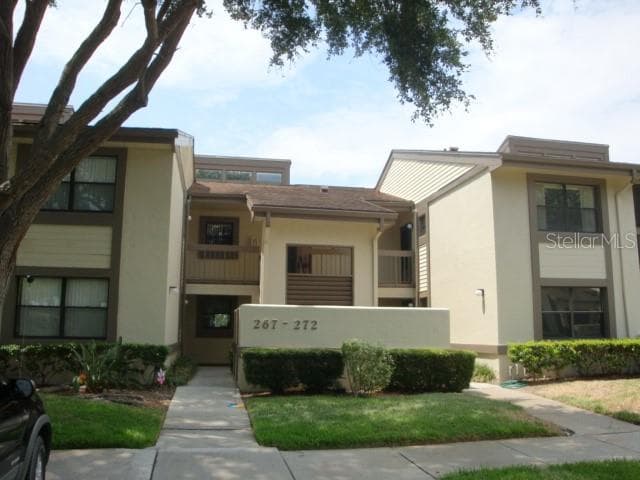272 WOODLAKE WYNDE # 272, OLDSMAR, FL 34677
