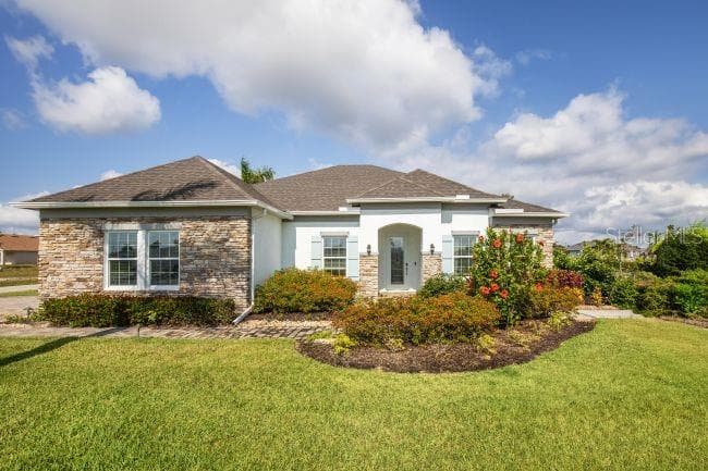 30653 PRESTWICK AVENUE, SORRENTO, FL 32776