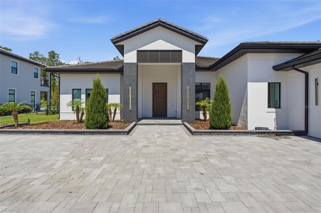 15800 PENDIO DRIVE, BELLA COLLINA, FL 34756