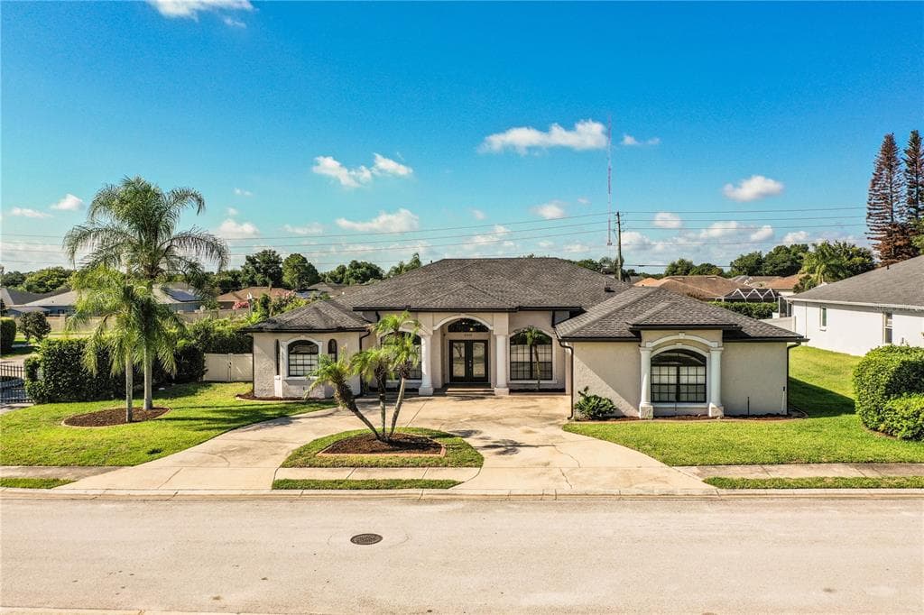2205 CHESTERFIELD CIRCLE, LAKELAND, FL 33813