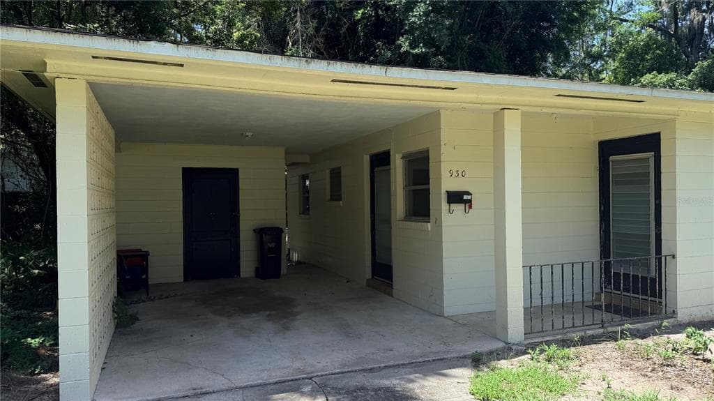 932 NE 6TH AVENUE, GAINESVILLE, FL 32601