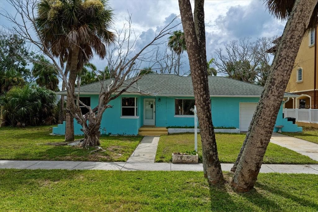 835 BRUCE AVENUE, CLEARWATER BEACH, FL 33767