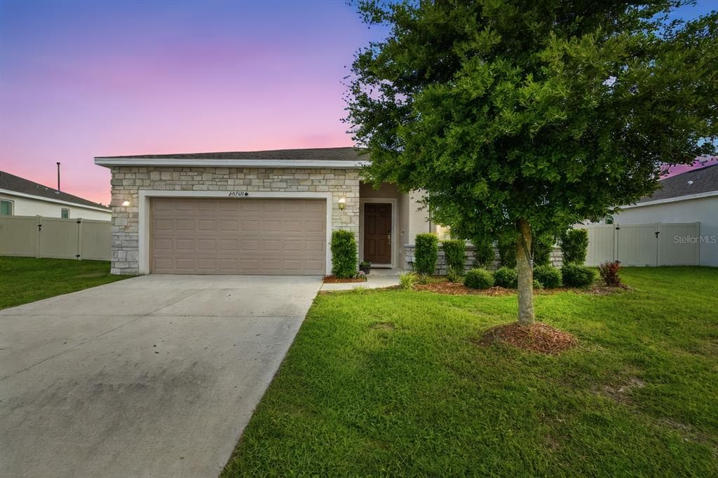 24409 SUNNYS HALO WAY, SORRENTO, FL 32776