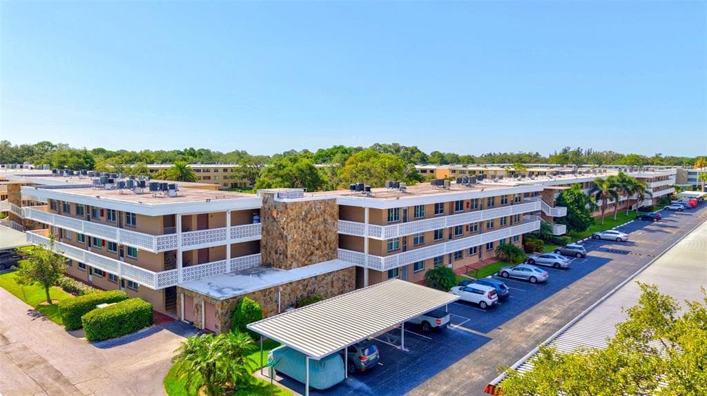 5095 BAY STREET NE # 310, ST PETERSBURG, FL 33703