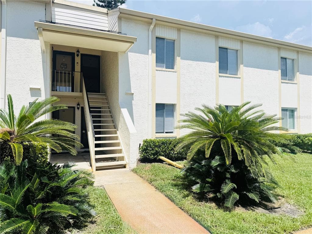 134 CYPRESS COURT, OLDSMAR, FL 34677