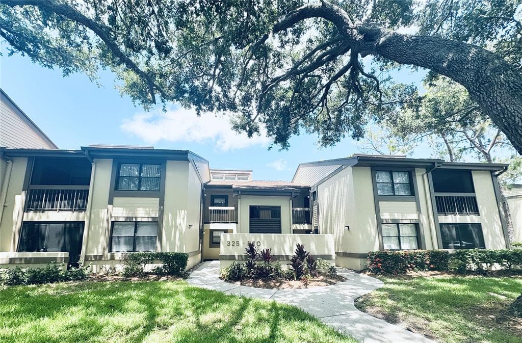 328 WOODLAKE WYNDE, OLDSMAR, FL 34677