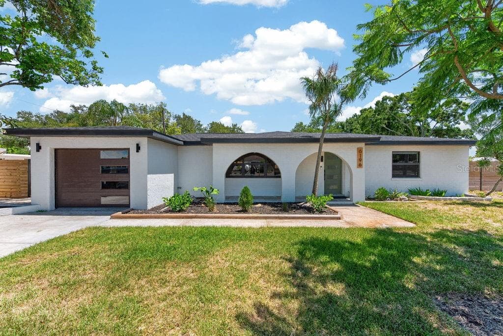 6196 44TH AVENUE N, ST PETERSBURG, FL 33709