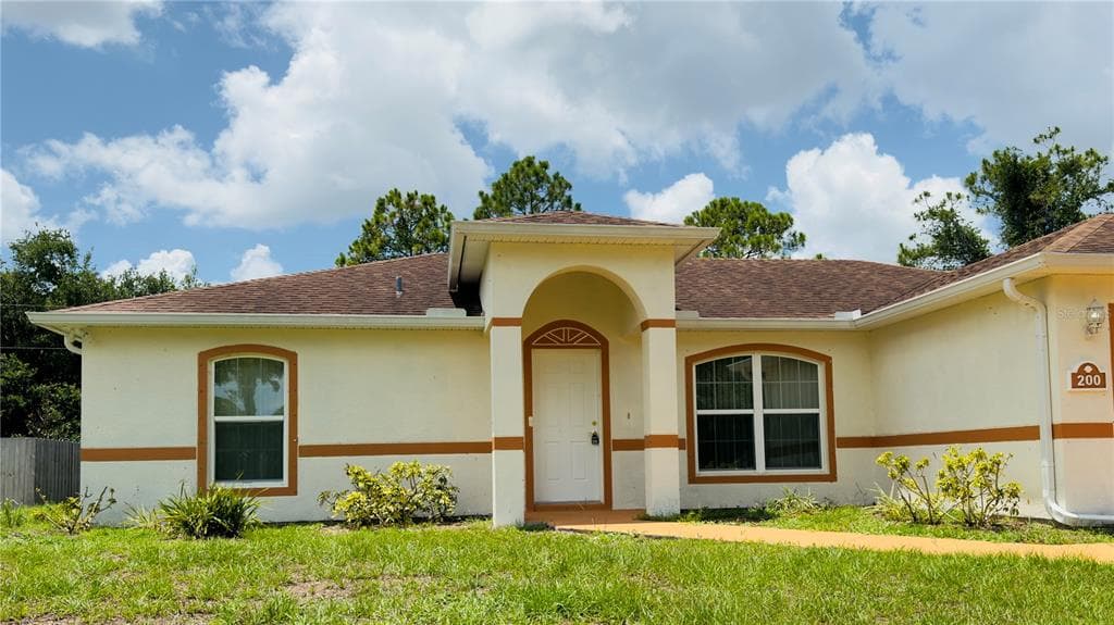 200 BREAKWATER STREET SE, PALM BAY, FL 32909