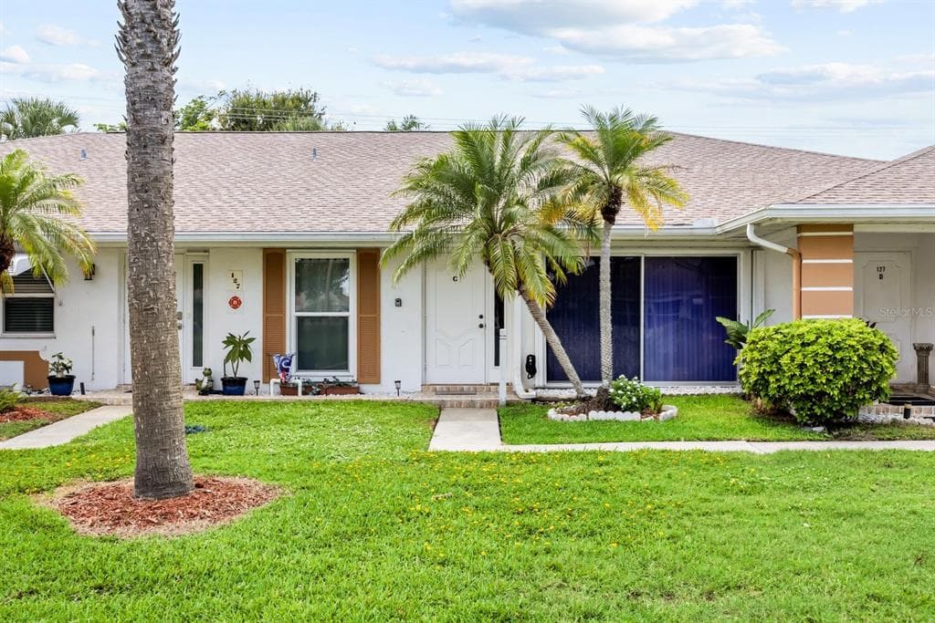 127 LAKES END DRIVE # C, FORT PIERCE, FL 34982