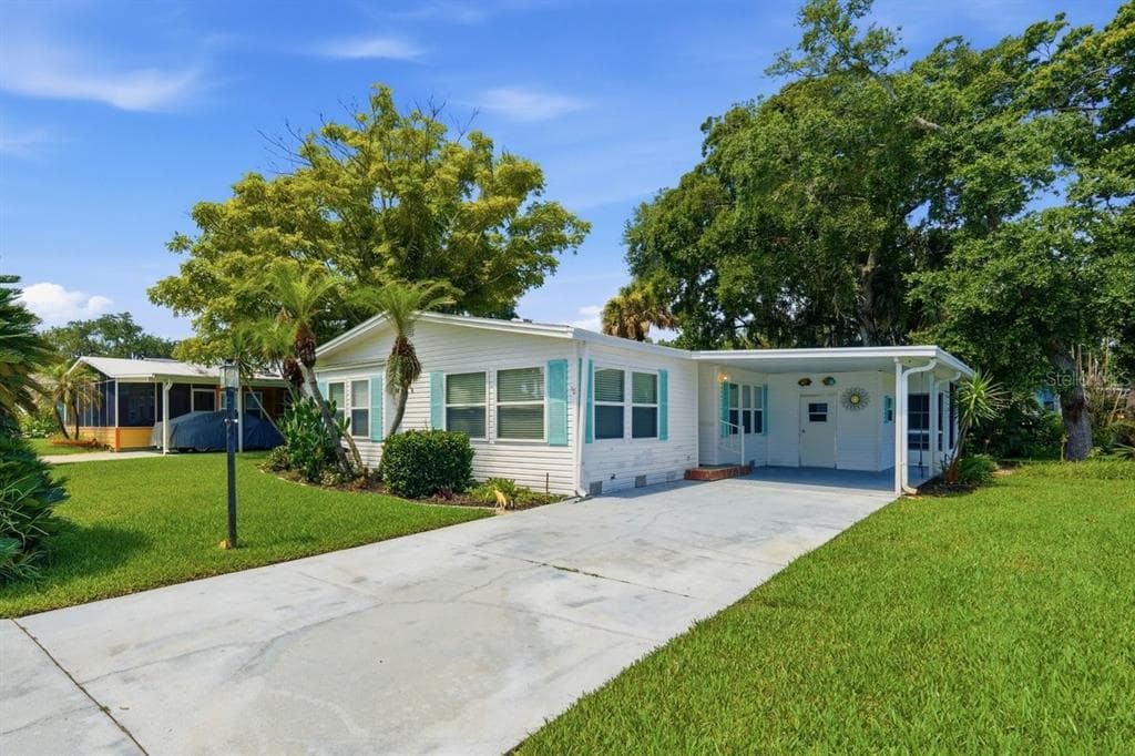 304 PORTSIDE LANE, EDGEWATER, FL 32141