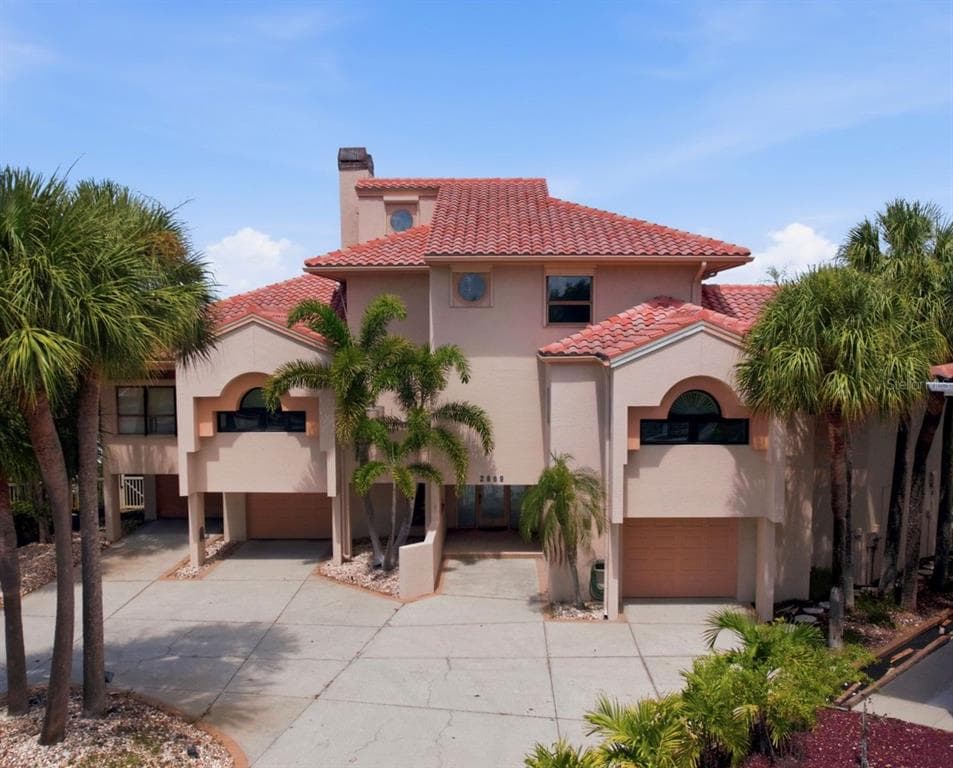 2869 SEABREEZE DRIVE S, GULFPORT, FL 33707