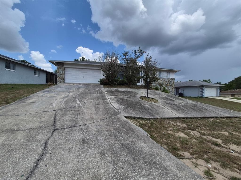 229 W CASURINA PLACE, BEVERLY HILLS, FL 34465