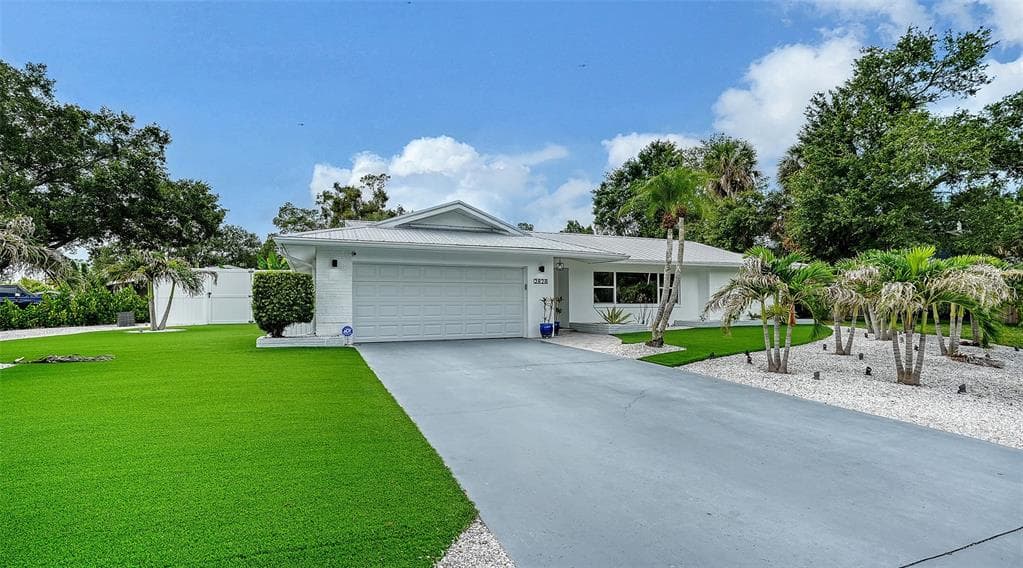 2828 SUNCREST DRIVE, SARASOTA, FL 34239