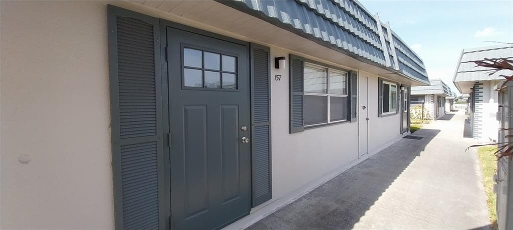 1811 BEDFORD LANE # 157, SUN CITY CENTER, FL 33573