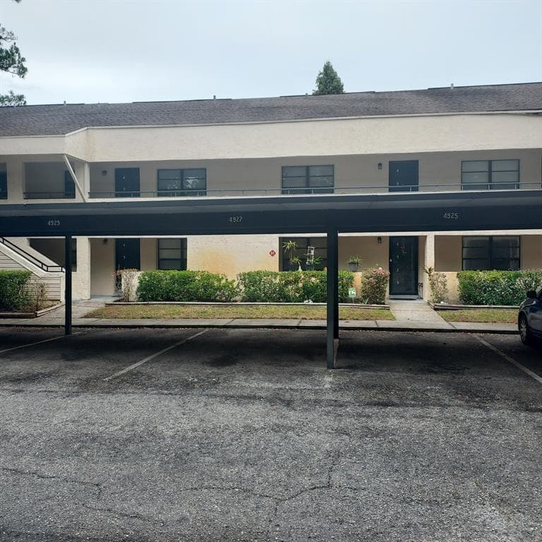 4927 PURITAN CIRCLE # 123, TAMPA, FL 33617