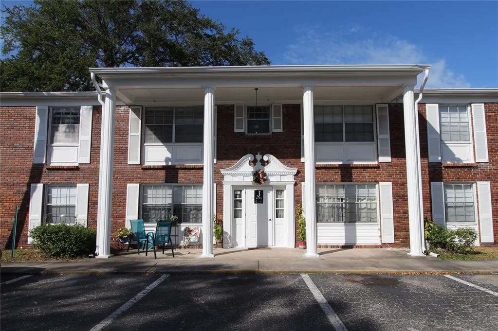 4507 9TH STREET W # J6, BRADENTON, FL 34207
